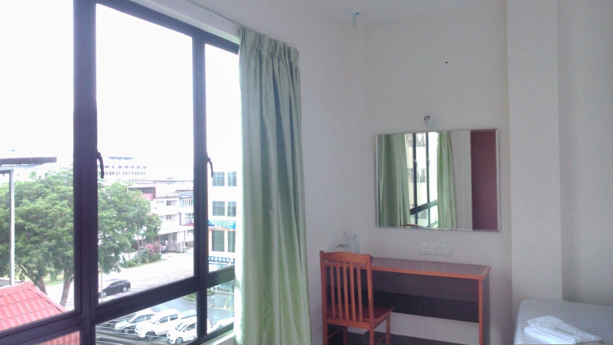 מירי 101 Hotel מראה חיצוני תמונה